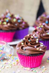 Dellaria Catering Alimentos - Cupcakes de Chocolate